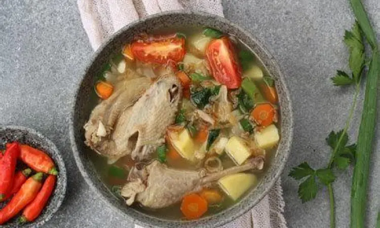 Bahan rempah-rempah untuk sop ayam