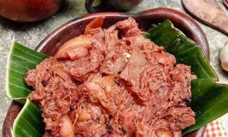 Olahan nangka muda untuk masakan gudeg