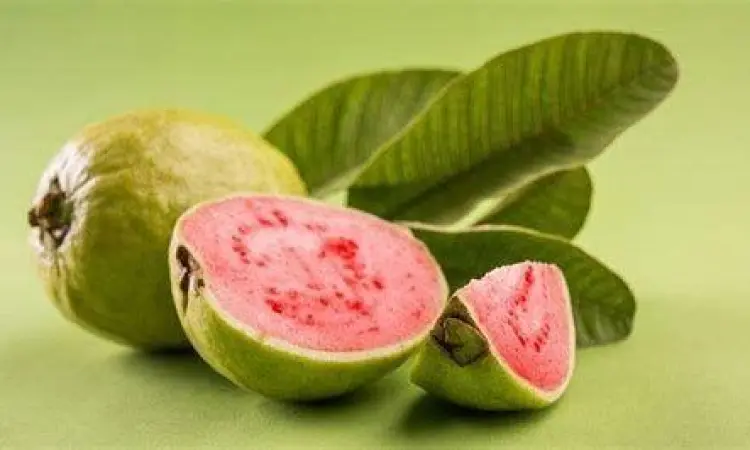 Ilustrasi potongan jambu biji merah segar