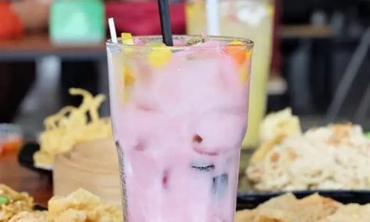 Minuman Es Genderuwo penyegar pedas