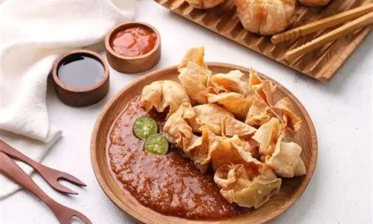 Proses menggoreng ulang batagor di rumah