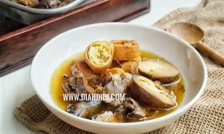 Sajian nasi timlo solo legendaris di pasar gede