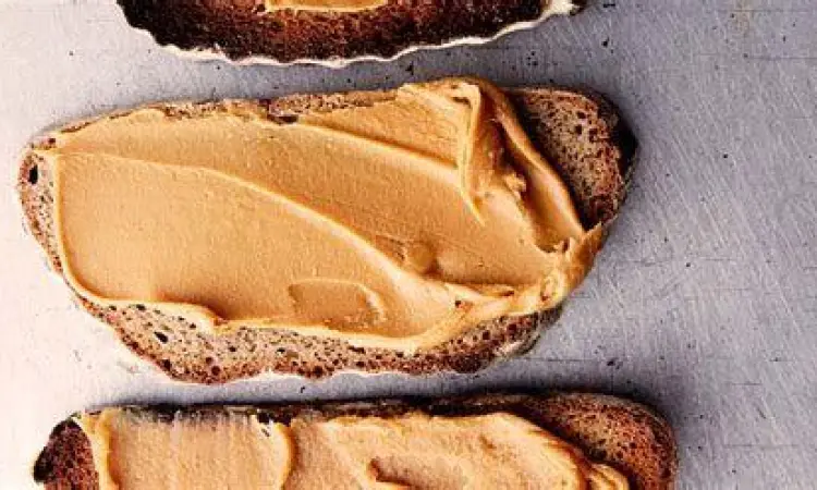 Varian selai roti tawar buah dan kacang