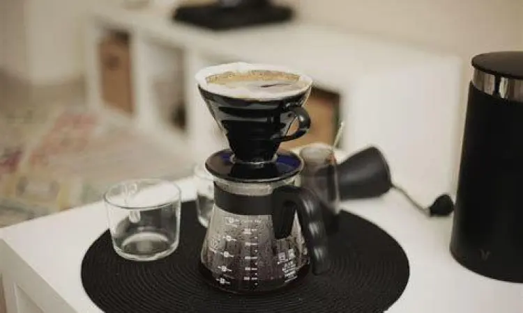 Metode seduh manual untuk dasar red eye coffee